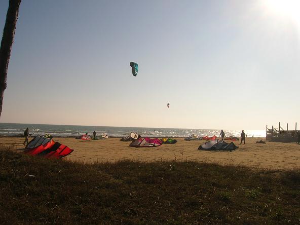 ANCHE A JESOLO IN DIFFICOLTA' PER PRATICARE LA VELA DA SPIAGGIA