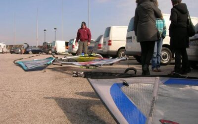 DOMENICA 7 MARZO: FREDDO, BORA E GRANDE AFFLUENZA DI SPORTIVI IN MARE A LIGNANO PINETA