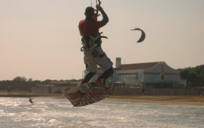 KITESURF A LIGNANO: APERTA LA STAGIONE RIPRENDONO LE USCITE DALL'ISOLA.....