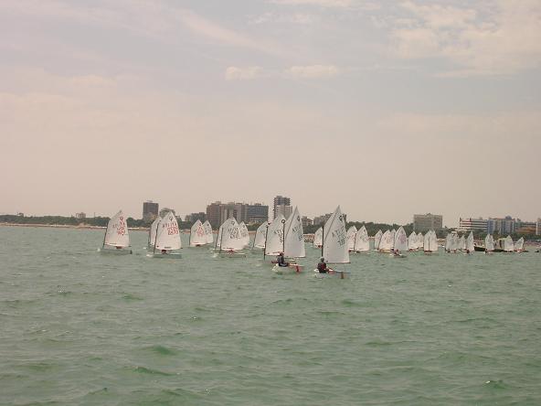 VELA DERIVE: A LIGNANO IL TROFEO AMICIZIA OPTIMIST 06.06.2010