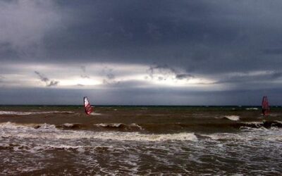 FREDDO, VENTO E PIOGGIA A LIGNANO SABATO 18.09: .... IDEALE PER WINDSURFERS E KITERS