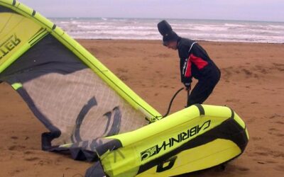 SCIROCCO E BRUTTO TEMPO A LIGNANO NON SCORAGGIANO KITERS VENERDI' 17 GENNAIO