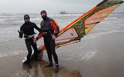 MALTEMPO E BORA A 40 NODI NON SCORAGGIANO I WINDSURFISTI LIGNANESI