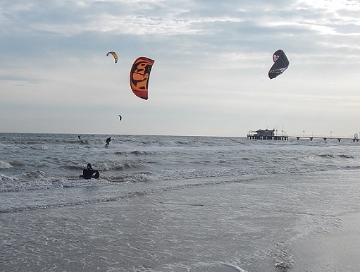 SABATO 7 FEBBRAIO 2015: ANCORA BORA FORTE E ANCORA FFESTA IN ACQUA PER KITE E WINDSURF