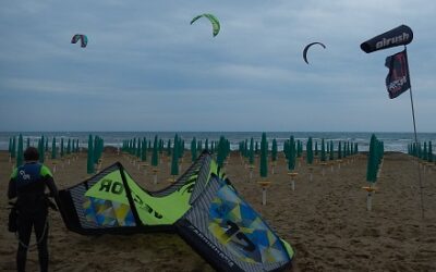 LUNEDI' 27 APRILE: LIGNANO IN KITESURF