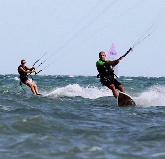 VENTOSO INIZIO AGOSTO: SPLENDIDA GIORNATA PER I KITERS