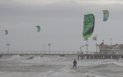 ANCORA SCIROCCO A LIGNANO S (UD) DOMENICA 6 NOVEMBRE:SEMPRE FESTA IN ACQUA PER KITESURF E WINDSURF