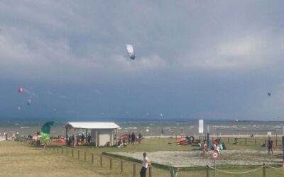 Maltempo in Friuli, Bora sulla costa friulana per la felicità degli sportivi di mare