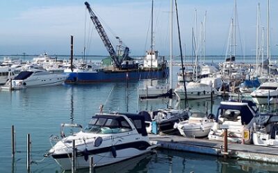 Dragaggi a Marina Punta Faro Resort