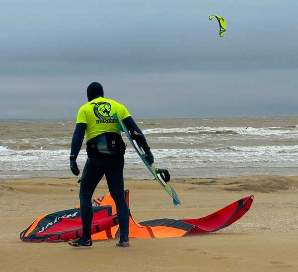 Bora a Lignano 26.02.2023: il mare si vive tutto l'anno