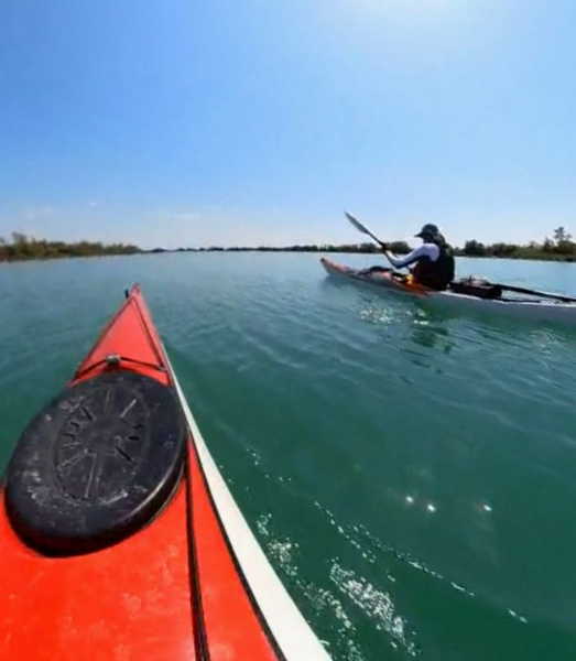 Sport e escursione slow nelle acque lagunari e marine della costa regionale