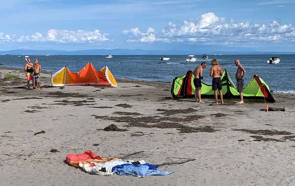 Kite e foil: sempre in attività con Tiliaventum a Lignano S.