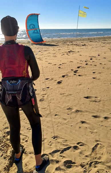 Sole e borino a Lignano: splendide giornate per i kiters