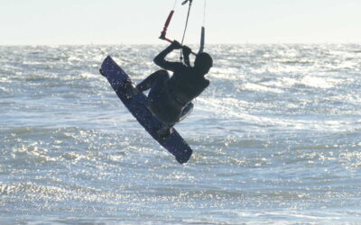 Gennaio ventoso e splendente a Lignano il richiamo ideale per windsurf e kitesurf