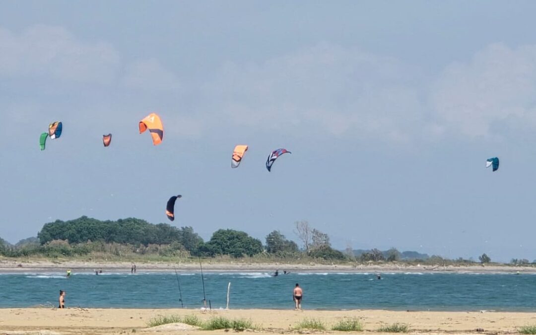 Home 7 Lignano Sabbiadoro: splendida termica sabato 7 giugno, kiters e vele ne approfittano