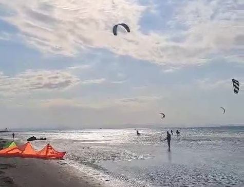 Balneazione in crisi? Apriamoci alla libertà e agli sport d’acqua