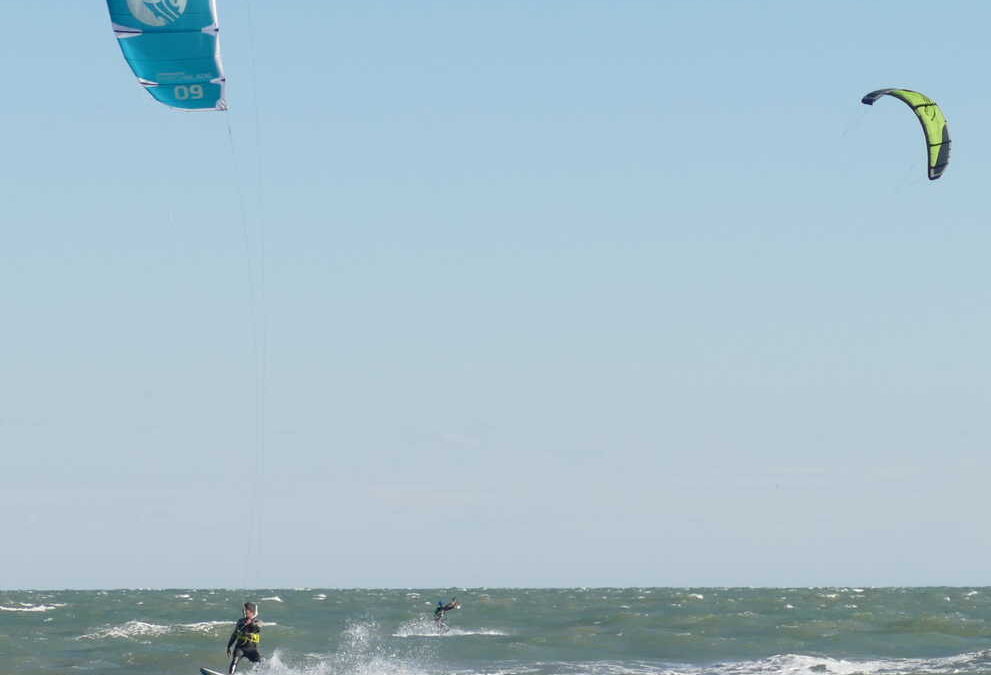 News 7 Fine settembre e inizio ottobre con sole e Bora a Lignano: sportivi in festa in mare