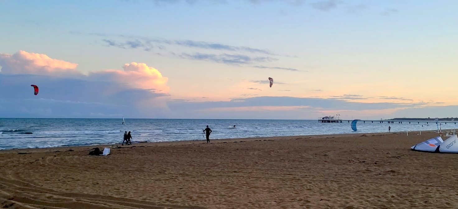 Maltempo e Bora a Lignano kite in mare